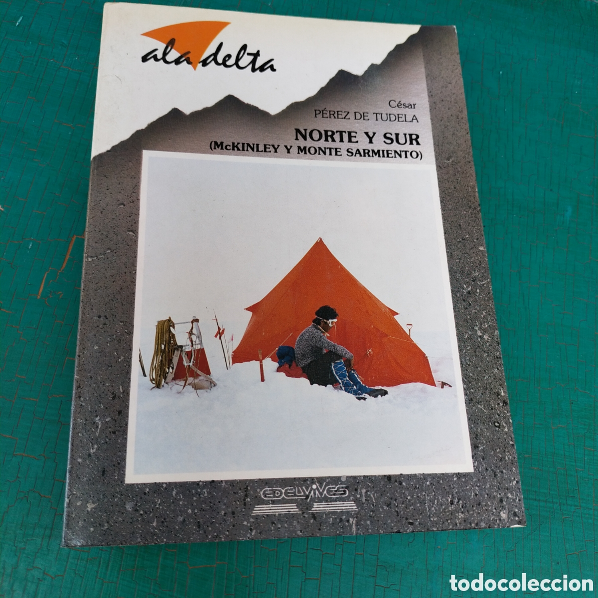 Libros de segunda mano: Norte y sur. Ala delta. C&eacute;sar P&eacute;rez de Tudela. - Foto 1