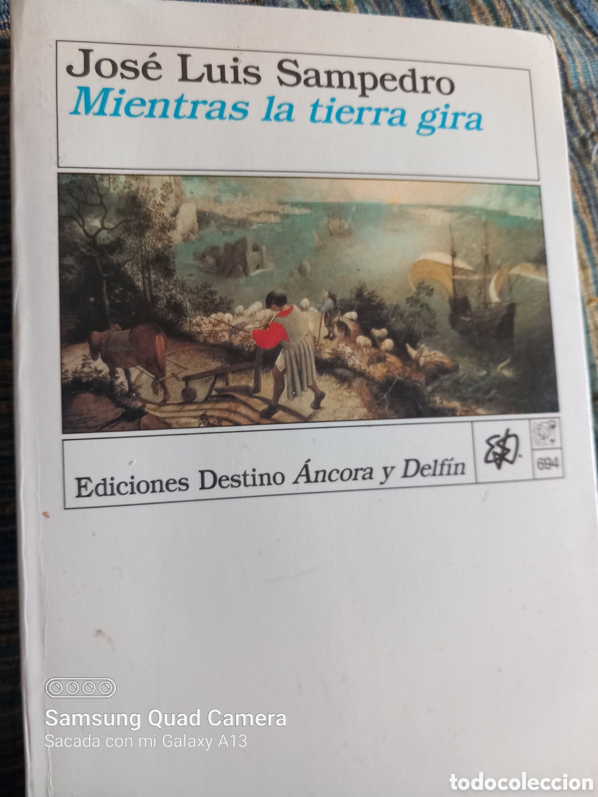 Libros de segunda mano: Mientras la tierra gira Jos&eacute; Luis Sampedro - Foto 1