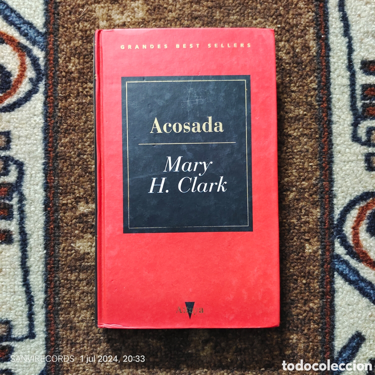 Libros de segunda mano: ACOSADA (MARY H. CLARK) (ALTAYA) - Foto 1