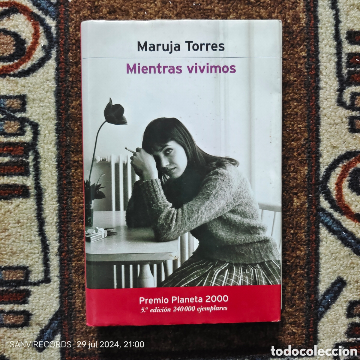 Libros de segunda mano: MIENTRAS VIVIMOS (MARUJA TORRES) (PREMIO PLANETA 2000) - Foto 1