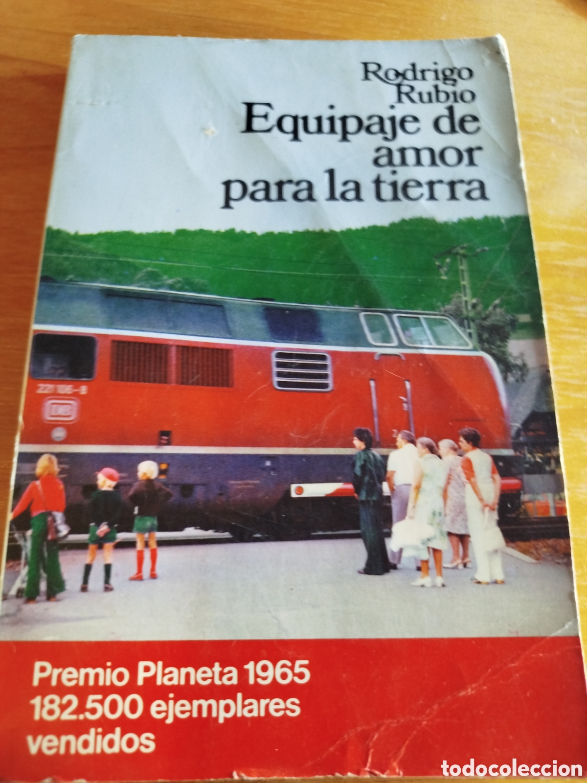 Libros de segunda mano: Equipaje de amor para la tierra. Premio planeta - Foto 1
