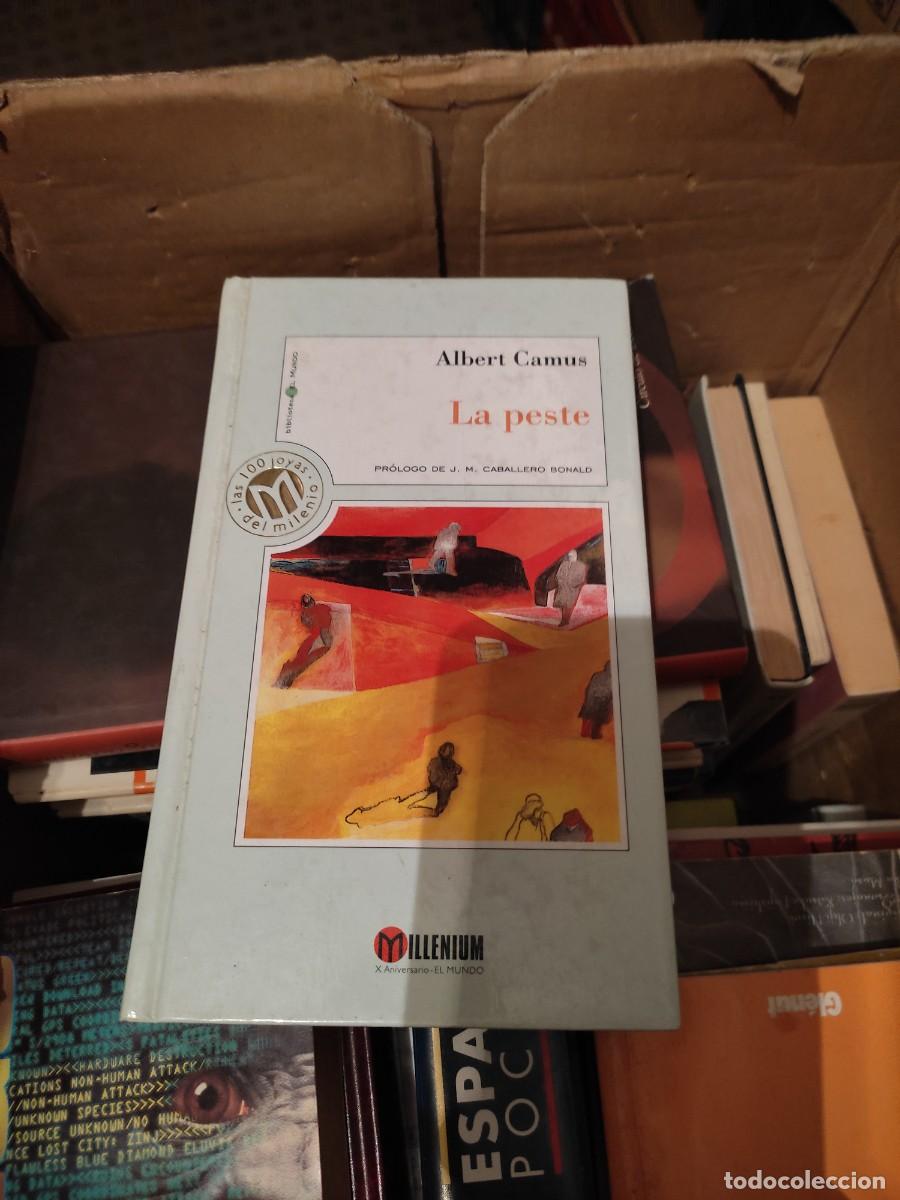 Libros de segunda mano: La Peste Albert Cam&uacute;s Ed. El Mundo 1999 - Foto 1
