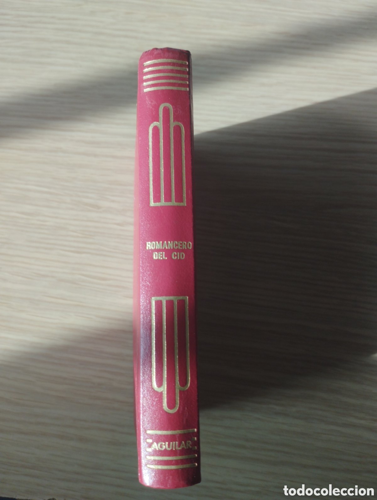 Libros de segunda mano: Crisol - Aguilar - Romancero del Cid - 1975 - Foto 1