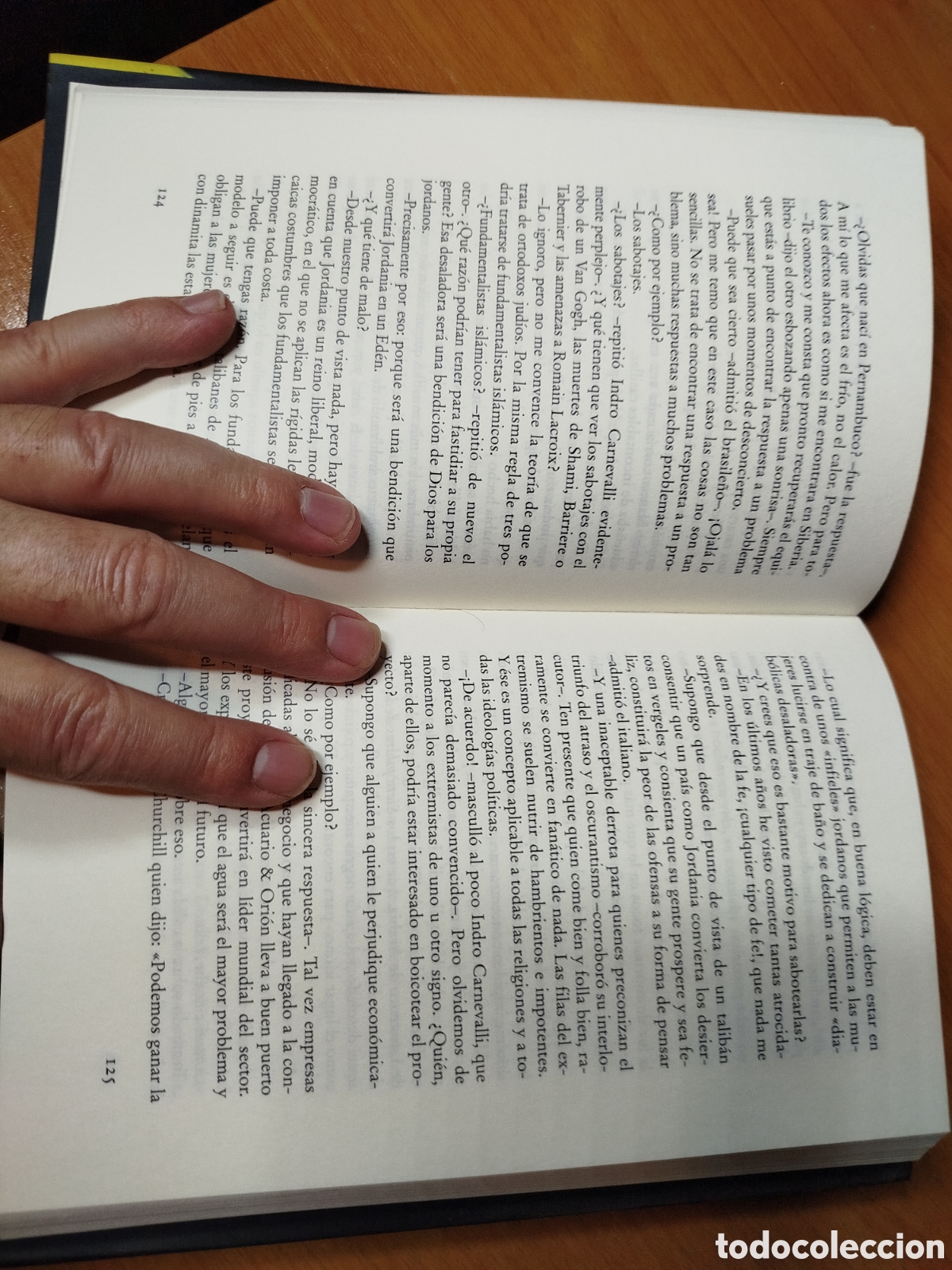 Libros de segunda mano: Todos somos culpables. Alberto V&aacute;zquez Figuero. - Foto 3