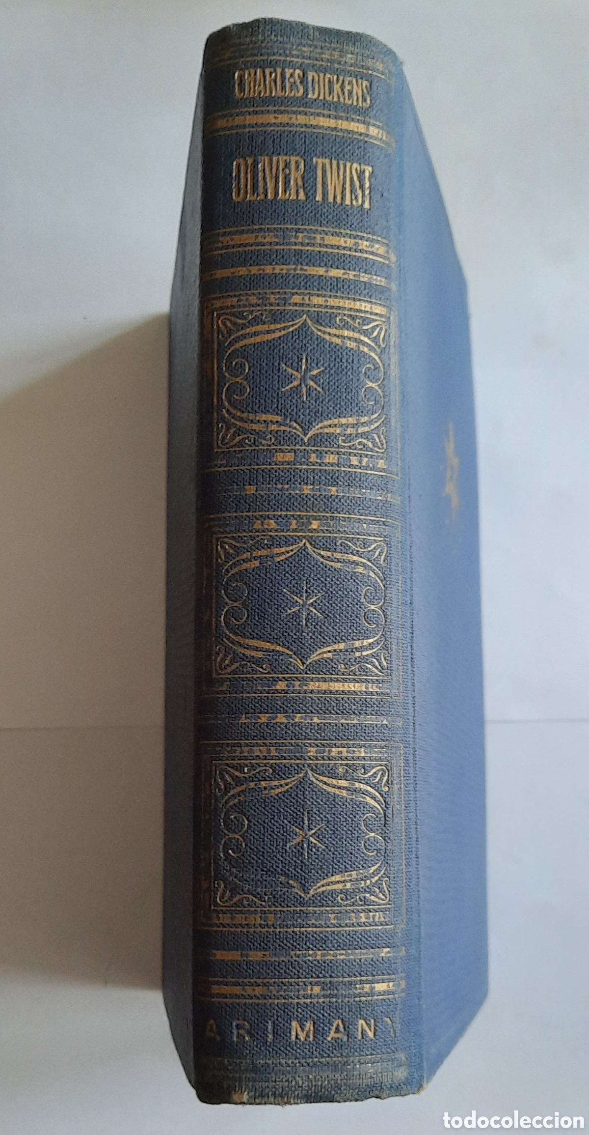 Libros de segunda mano: Oliver Twist, Charles Dickens. Arimany, editor 1947 - Foto 1