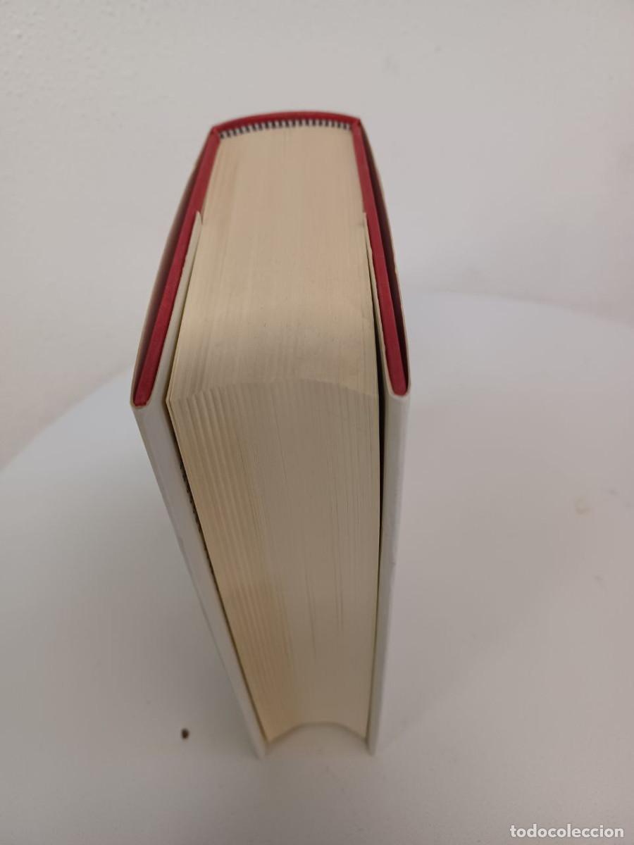 Libros de segunda mano: ESCUELA DE MANDARINES. MIGUEL ESPINOSA. EDICIONES DE LA TORRE, 2001 - Foto 3