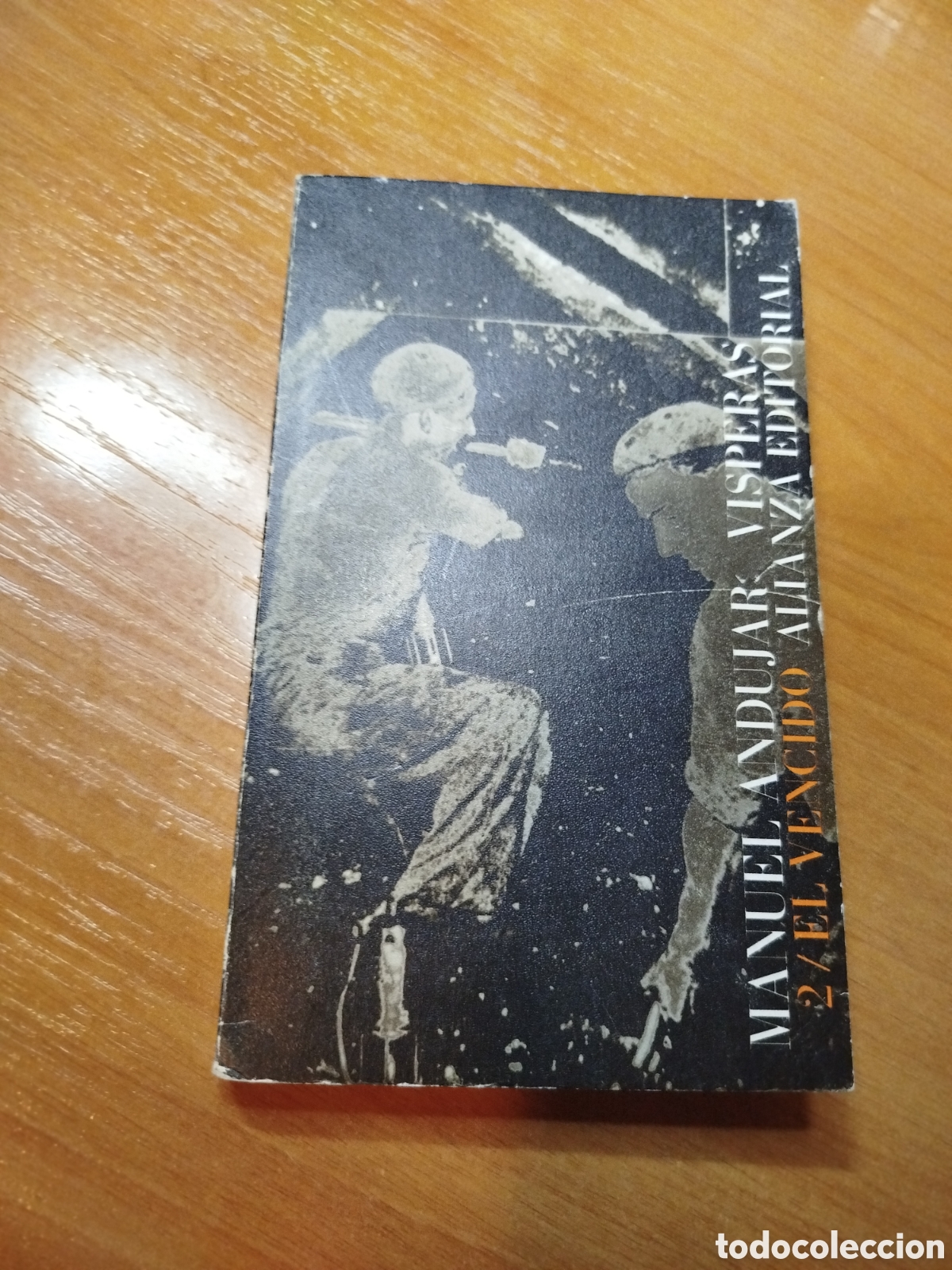 Libros de segunda mano: V&iacute;speras 2. El vencido. Manuel And&uacute;jar. - Foto 1