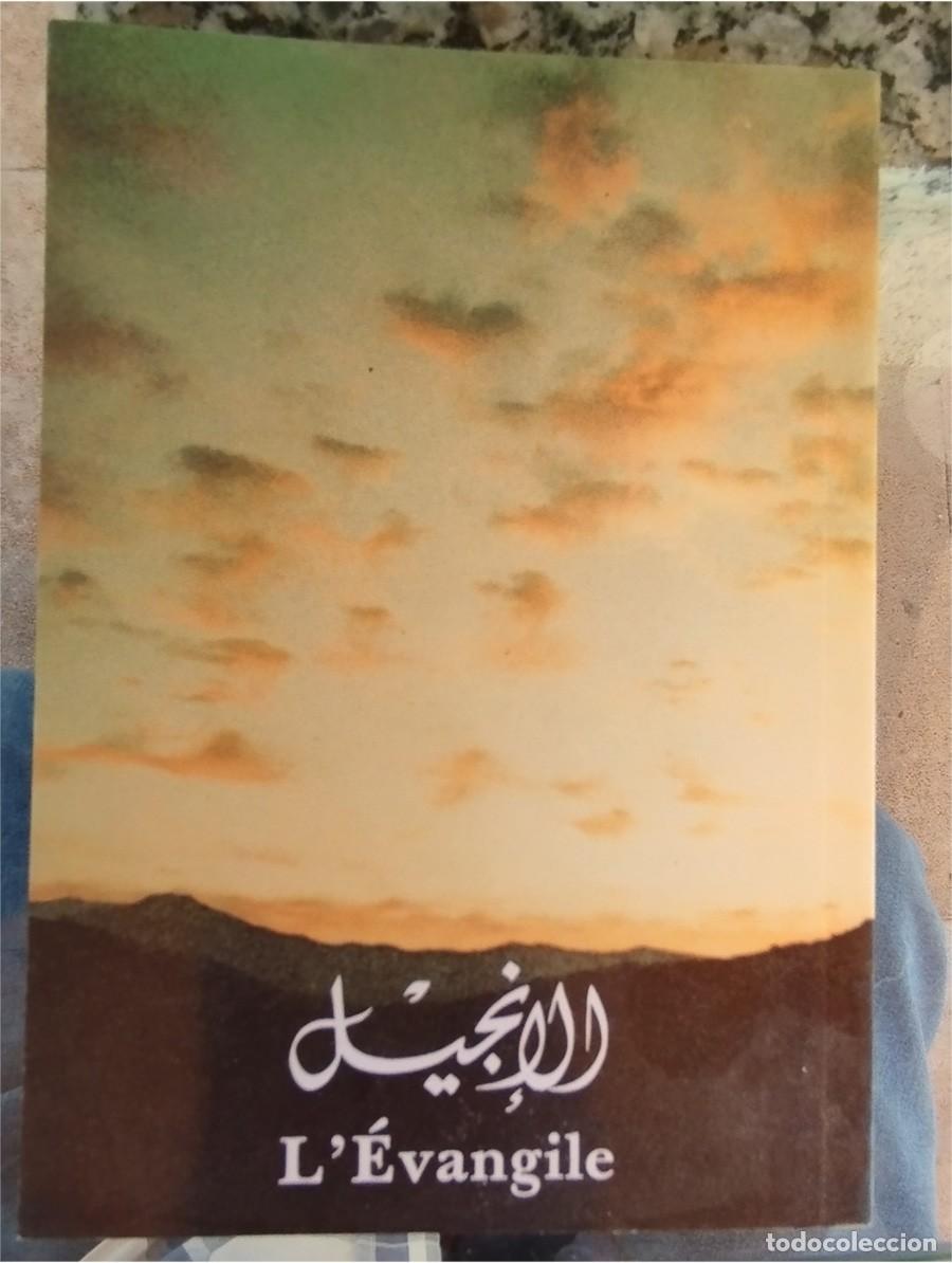 Libros de segunda mano: RARO EVANGELIO BILING&Uuml;E ARABE / FRANCES EDITADO EN 1992 - Foto 1