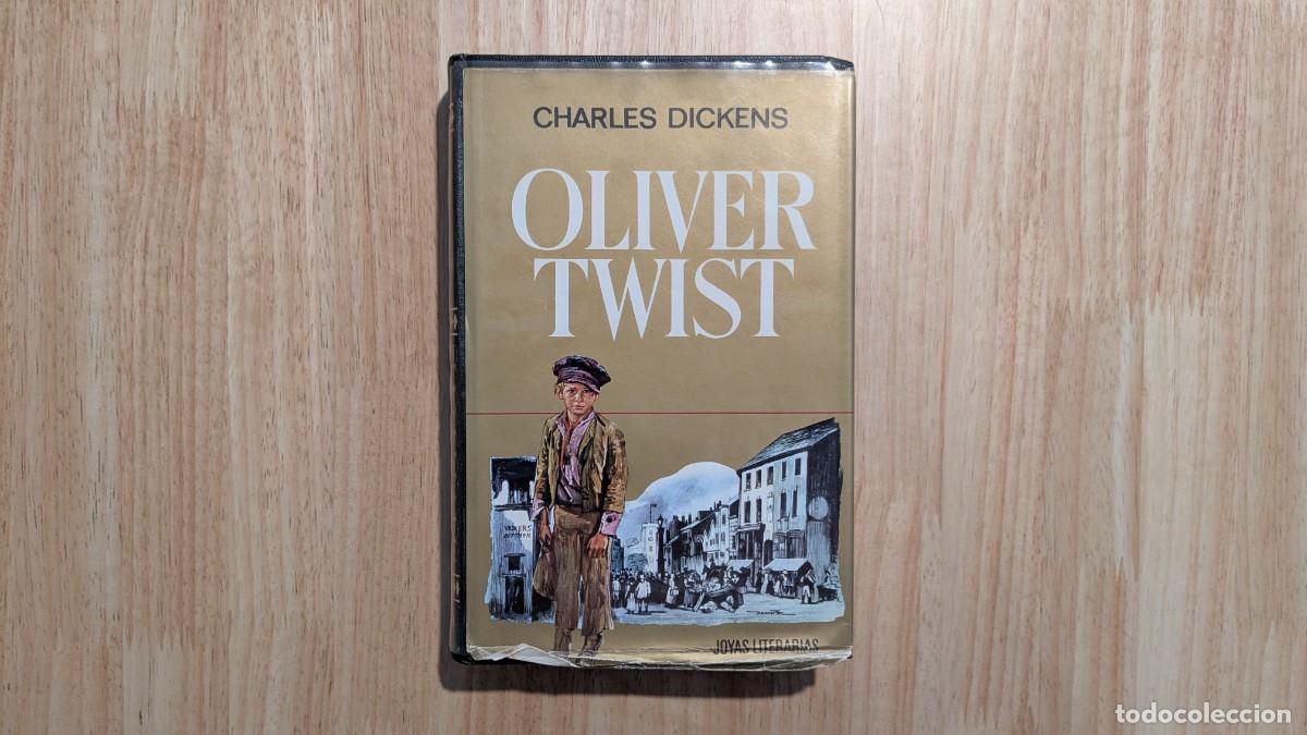 Libros de segunda mano: Oliver Twist - Charles Dickens - Foto 1