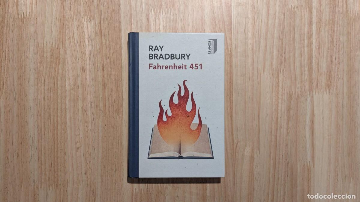 Libros de segunda mano: Fahrenheit 451 - Ray Bradbury - Foto 1