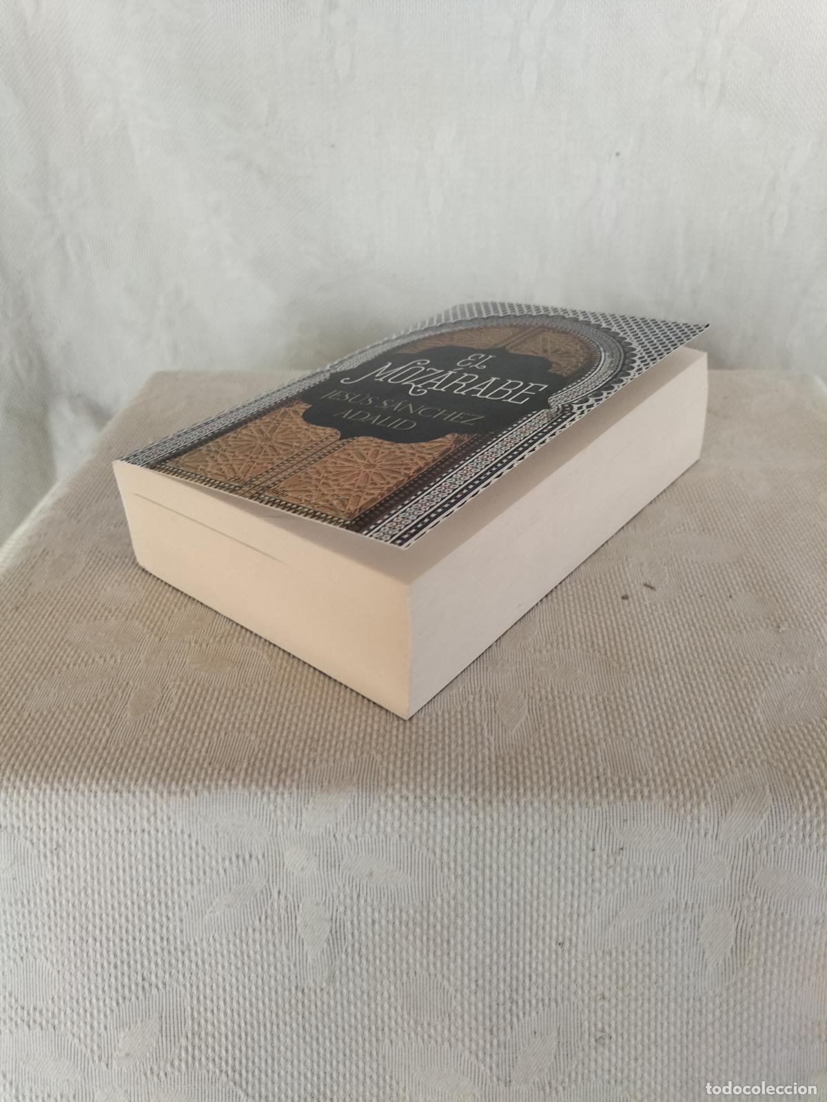 Libros de segunda mano: EL MOZ&Aacute;RABE - JES&Uacute;S S&Aacute;NCHEZ ADALID 2022. - Foto 3