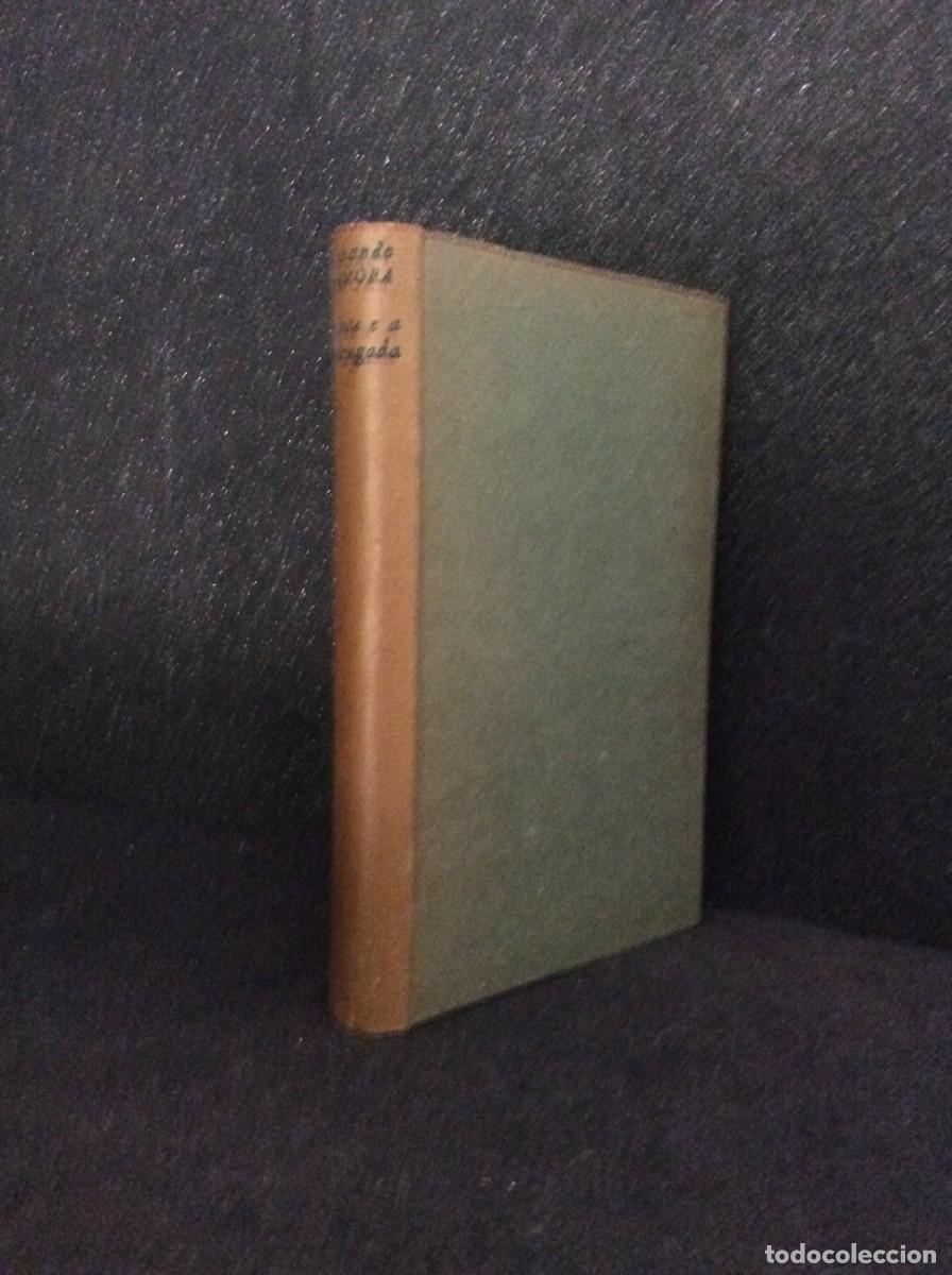 Libros de segunda mano: Fernando Namora. A noite e a madrugada. Romance. 3.&ordf; edi&ccedil;&atilde;o de 1957 - Foto 2