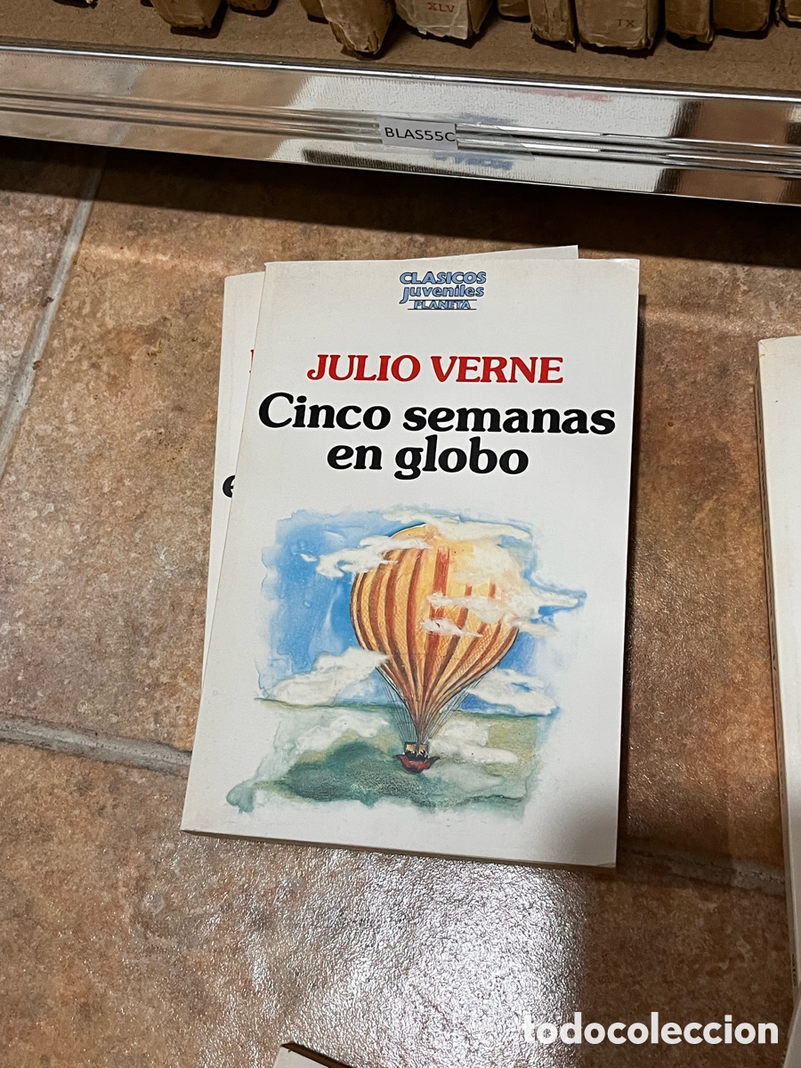 Libros de segunda mano: Blas55C JULIO VERNE Cinco semanas en globo - Foto 1