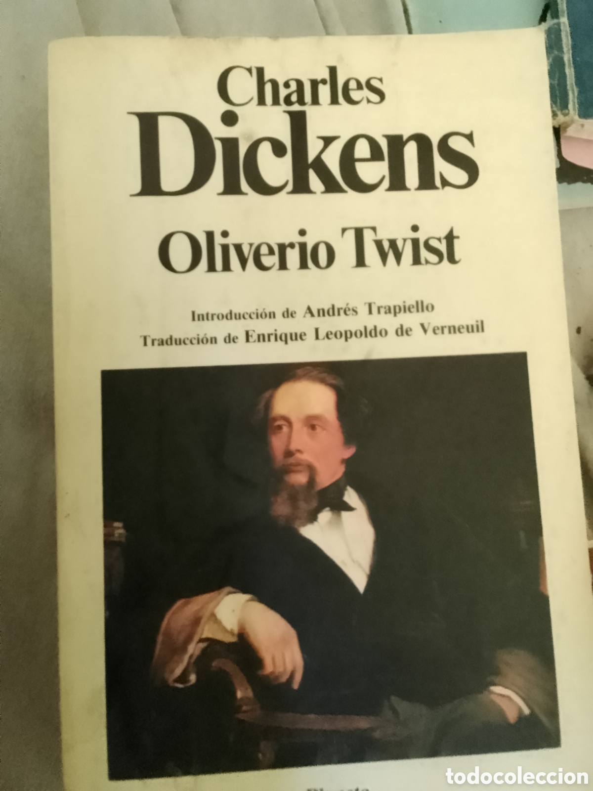 Libros de segunda mano: Oliver Twist Charles Dickens - Foto 1