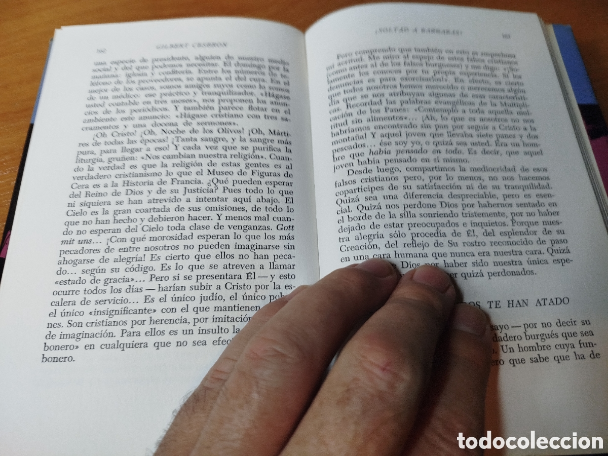 Libros de segunda mano: Soltad a Barrab&aacute;s. Gilbert cesbron. - Foto 2