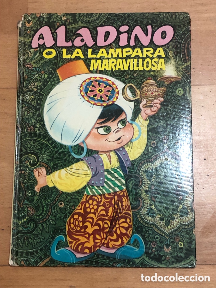 Libros de segunda mano: Cuentos Cl&aacute;sicos: Aladino, Caperucita y Ali Bab&aacute; - Foto 1