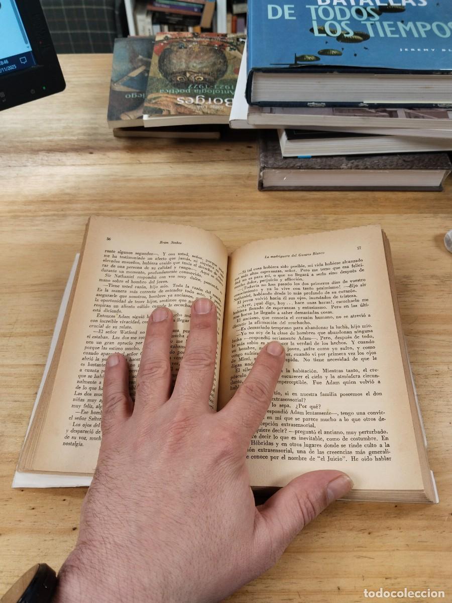 Libros de segunda mano: La Madriguera del Gusano Blando - Bram Stoker - Foto 8