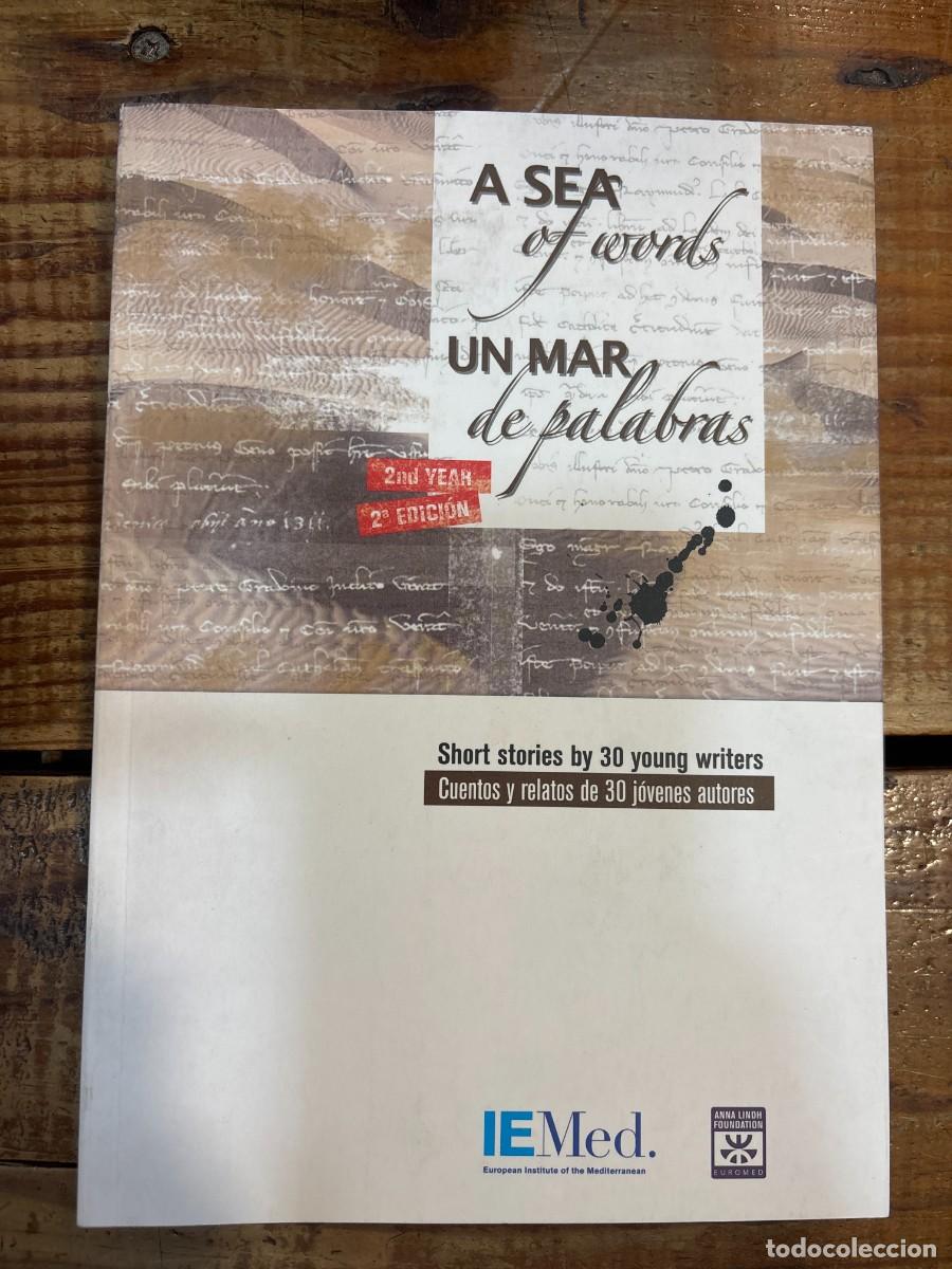 Second hand books: UN MAR de palabras: Cuentos y relatos de 30 j&oacute;venes autores TRSAAA ICARIA