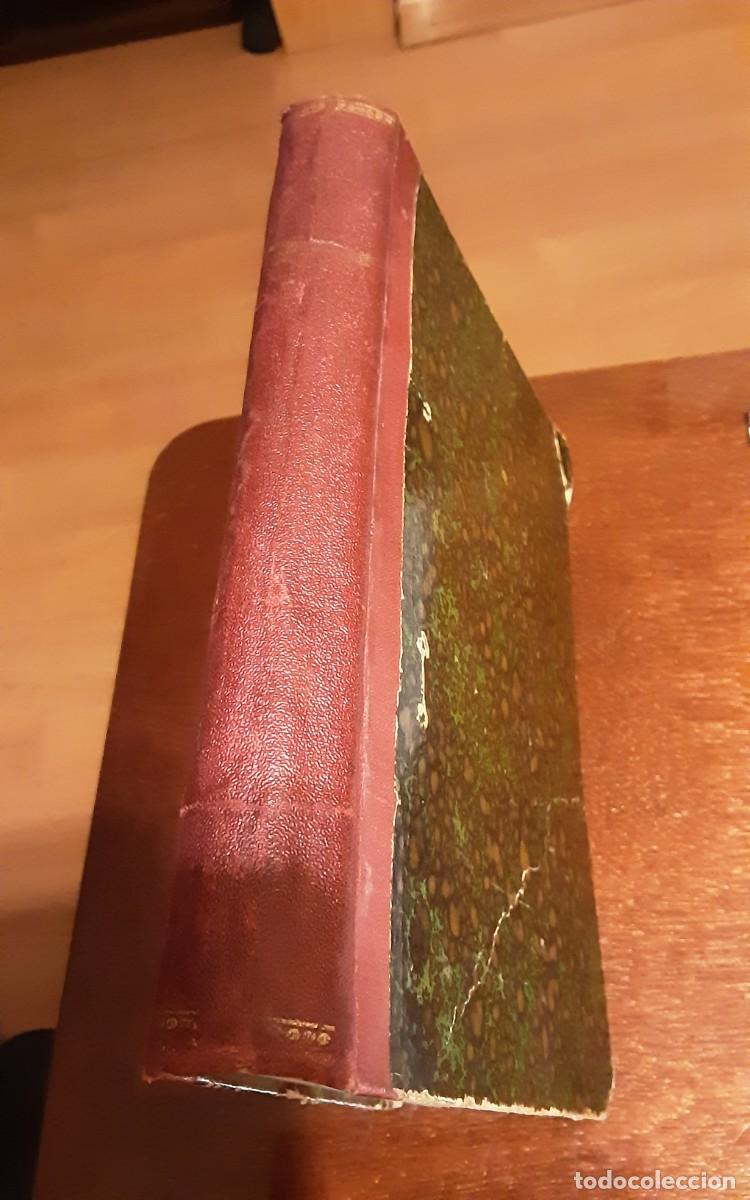 Libros de segunda mano: ROBINSON CRUSOE - DANIEL DEFOE - BIBLIOTECA DE MONOS - Foto 2