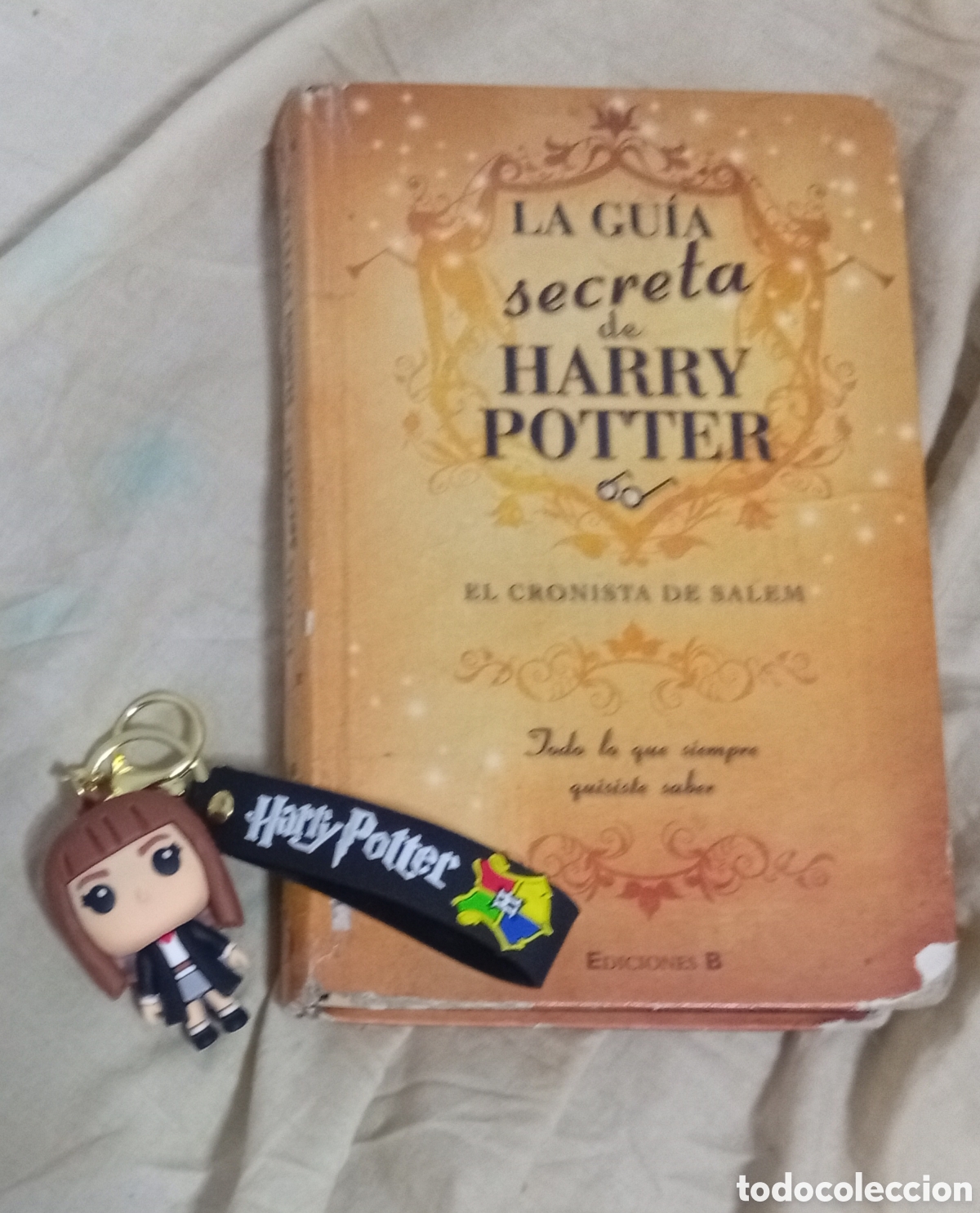 Libros de segunda mano: Harry Potter libro y llavero - Foto 1