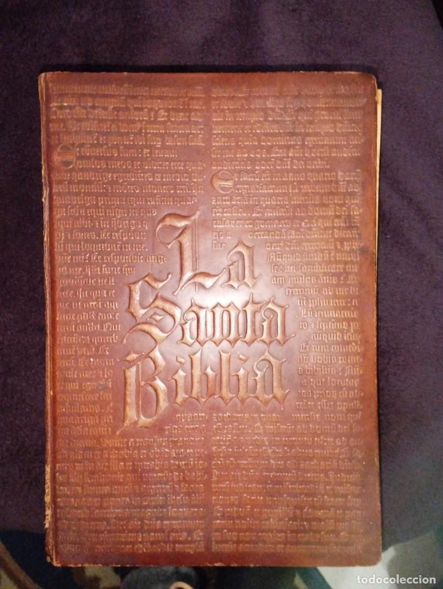 Libros de segunda mano: LA SANTA BIBLIA ediciones paulinas - Foto 1