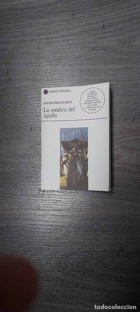 Libros de segunda mano: La sombra del aguila Castalia didactica - Foto 1