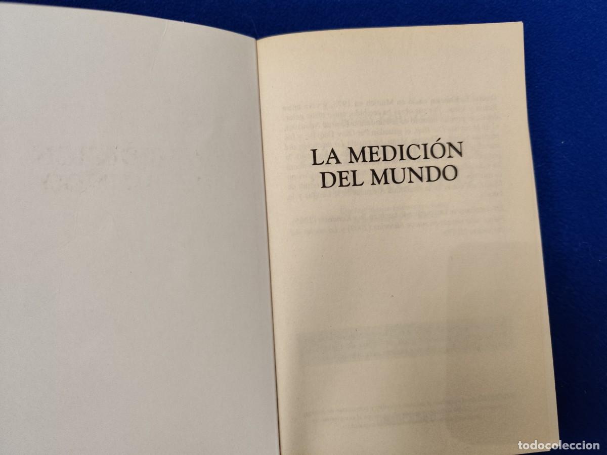 Libros de segunda mano: La Medici&oacute;n del Mundo Daniel Kehlmann Editorial Deblsillo 2015 - Foto 5