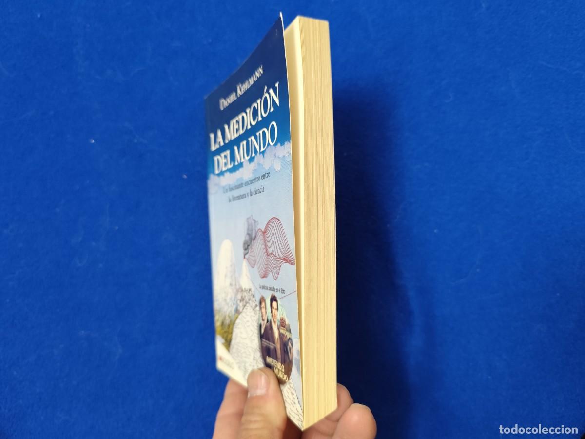 Libros de segunda mano: La Medici&oacute;n del Mundo Daniel Kehlmann Editorial Deblsillo 2015 - Foto 8