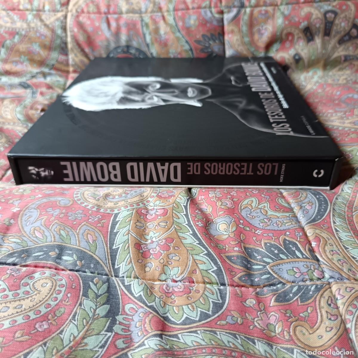 Libros de segunda mano: LOS TESOROS DE DAVID BOWIE. LIBROS CUPULA - Foto 3
