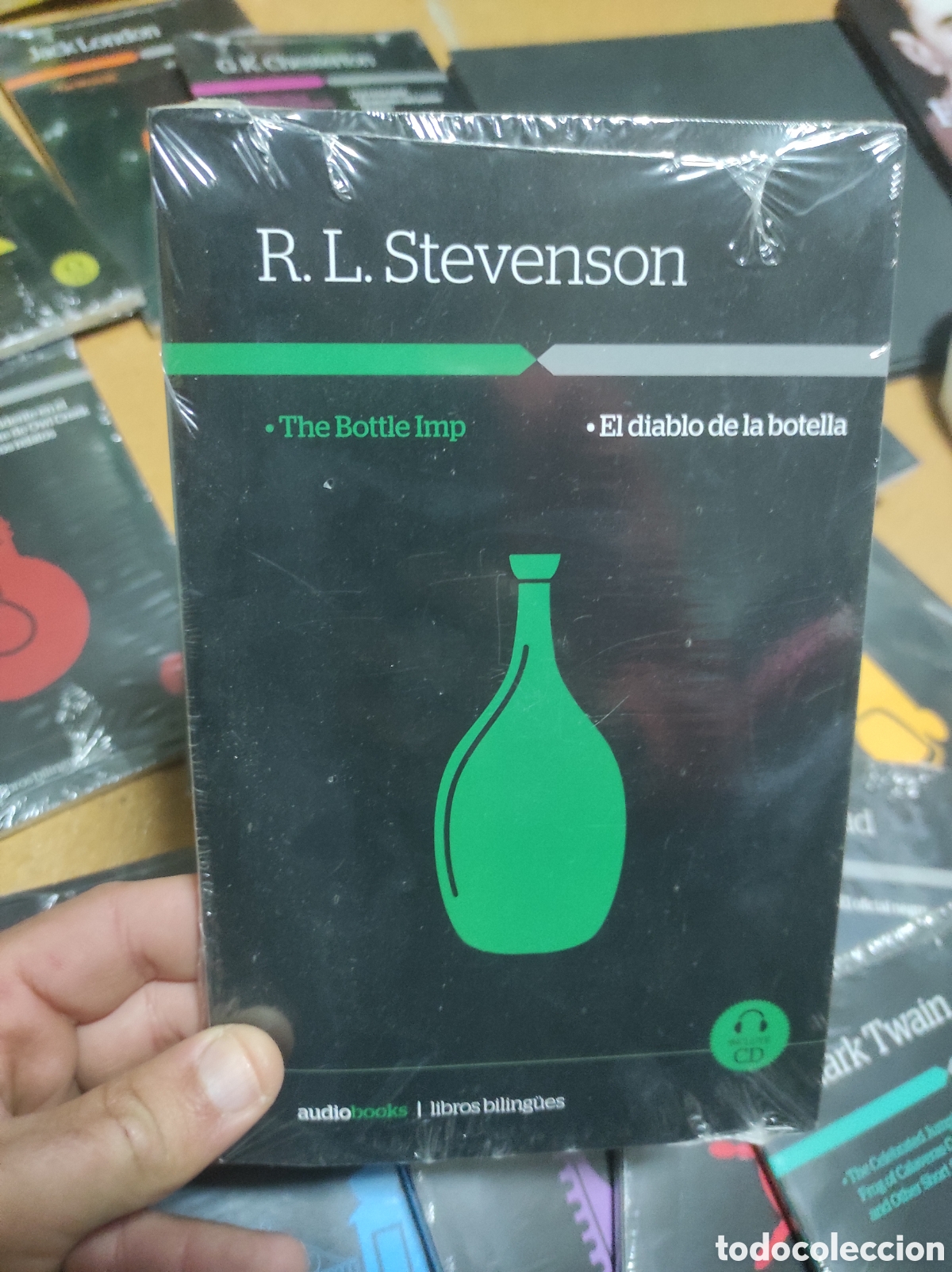 Libros de segunda mano: LOTE 13 AUDIOBOOKS / LIBROS BILING&Uuml;ES. INCLUYE CD. LIBROS PRECINTADOS - Foto 4