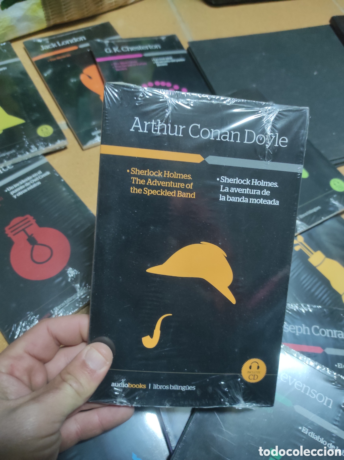Libros de segunda mano: LOTE 13 AUDIOBOOKS / LIBROS BILING&Uuml;ES. INCLUYE CD. LIBROS PRECINTADOS - Foto 5