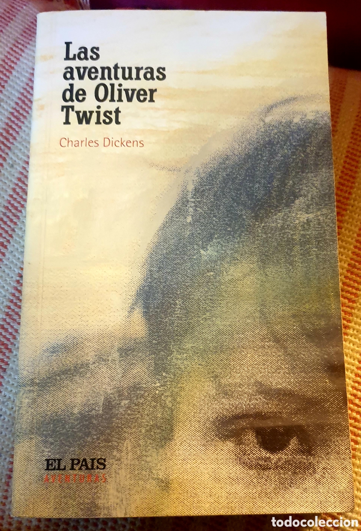 Libros de segunda mano: Las aventuras de Oliver Twist, de Charles Dickens - Foto 1