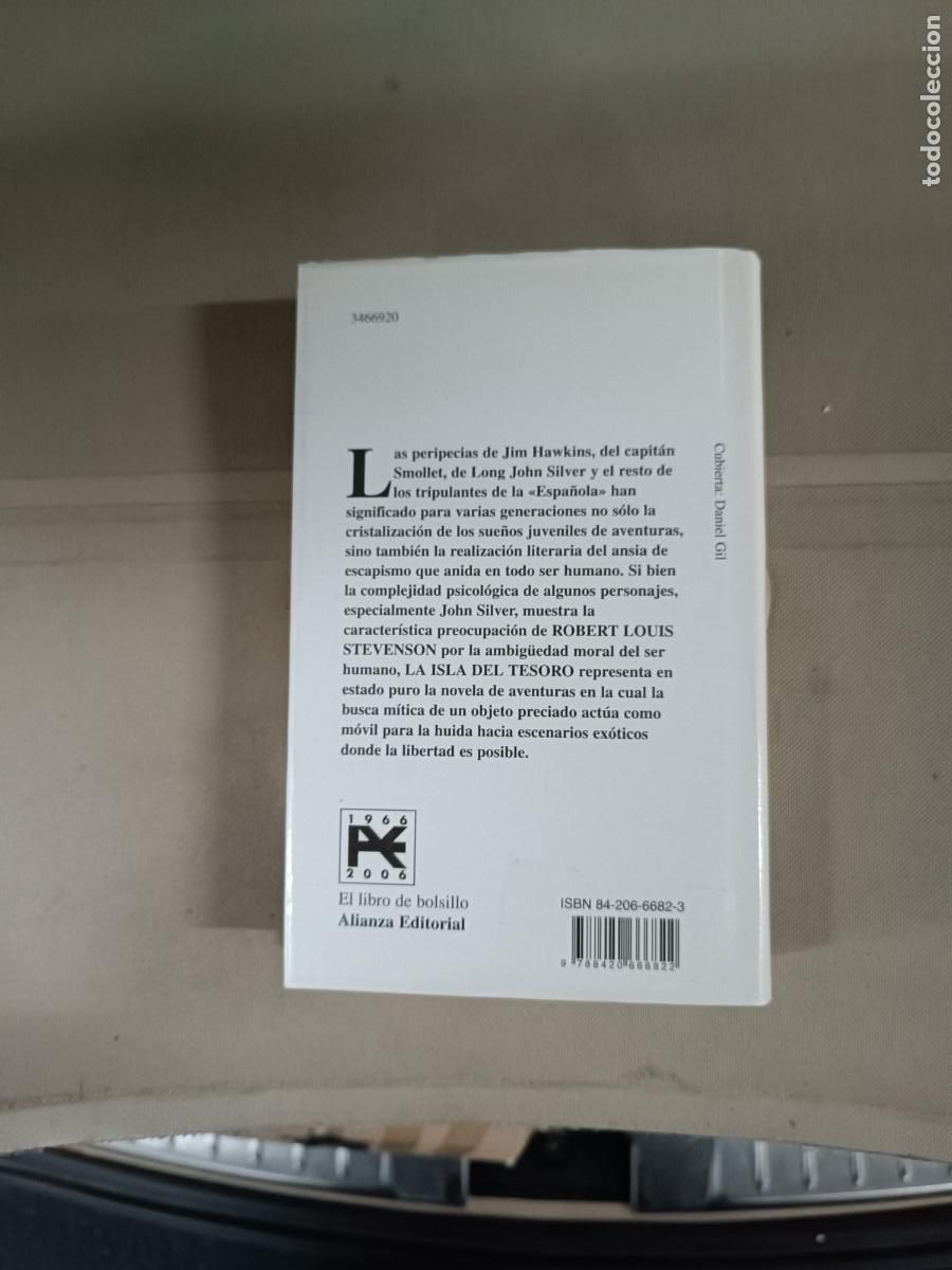 Libros de segunda mano: La isla del tesoro - R. L. Stevenson. Alianza - Foto 2