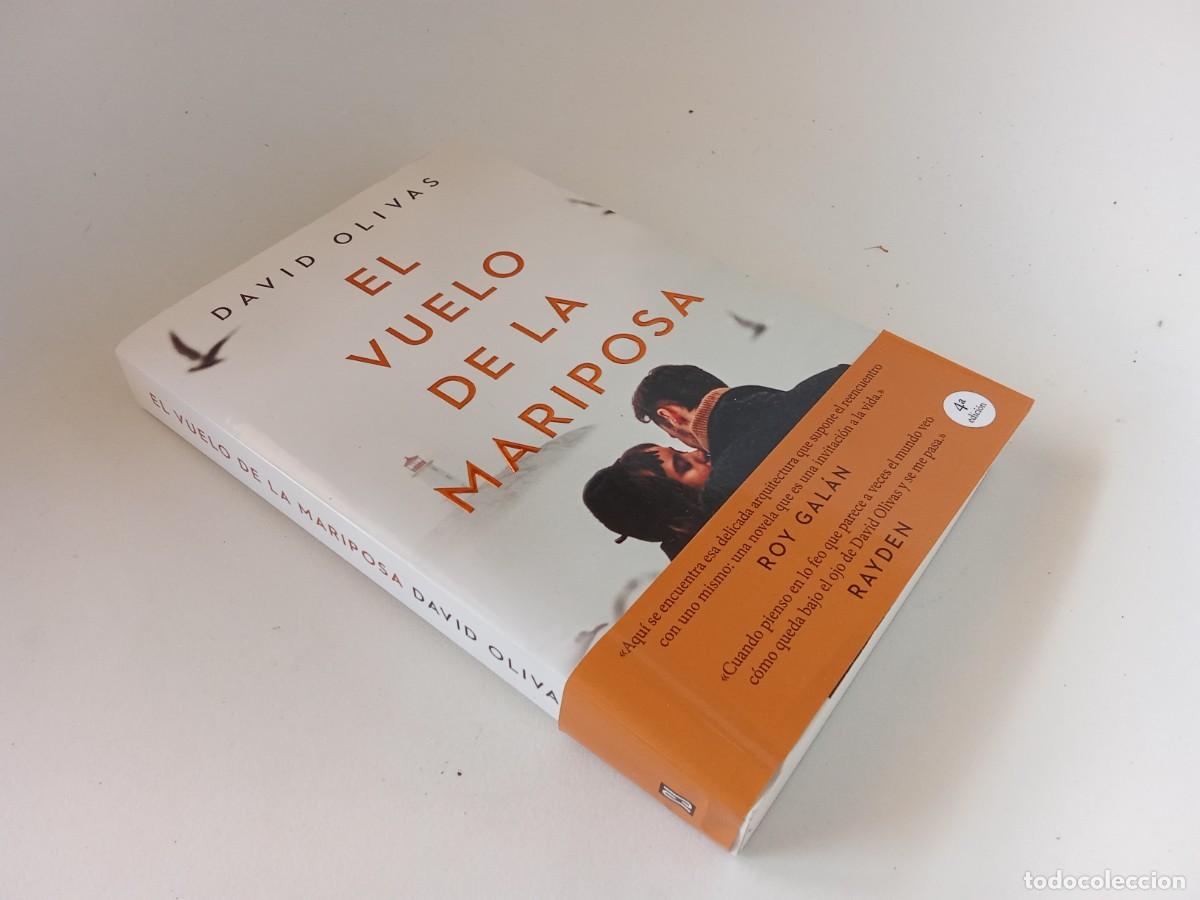 Libros de segunda mano: David Olivas. El vuelo de la mariposa. Dedicatoria del autor - Foto 2