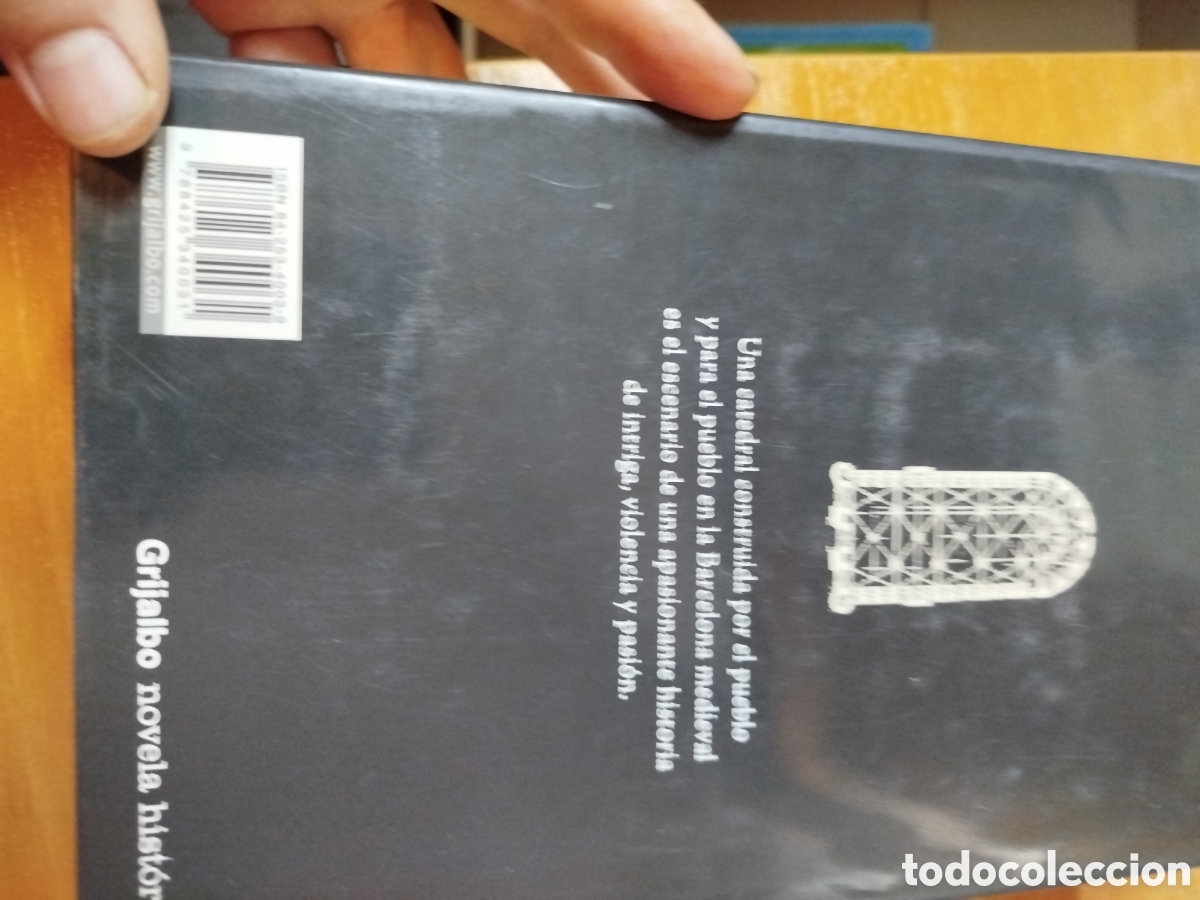 Libros de segunda mano: La catedral del mar. Ildefonso falcones - Foto 2
