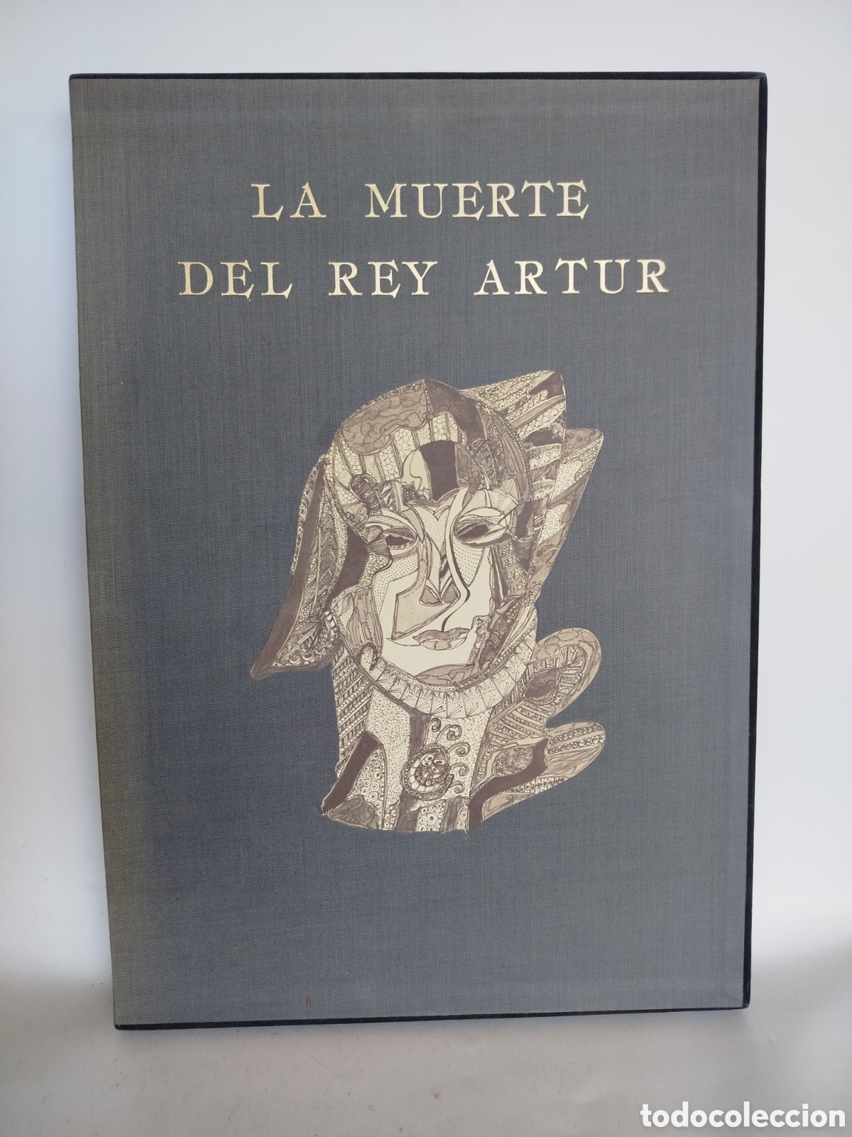 Libros de segunda mano: LA MUERTE DEL REY ARTUR. ILUSTRADO CON 56 DIBUJOS DE SUZANNE GRANGE. OkEDICIONES SIRUELA 1980