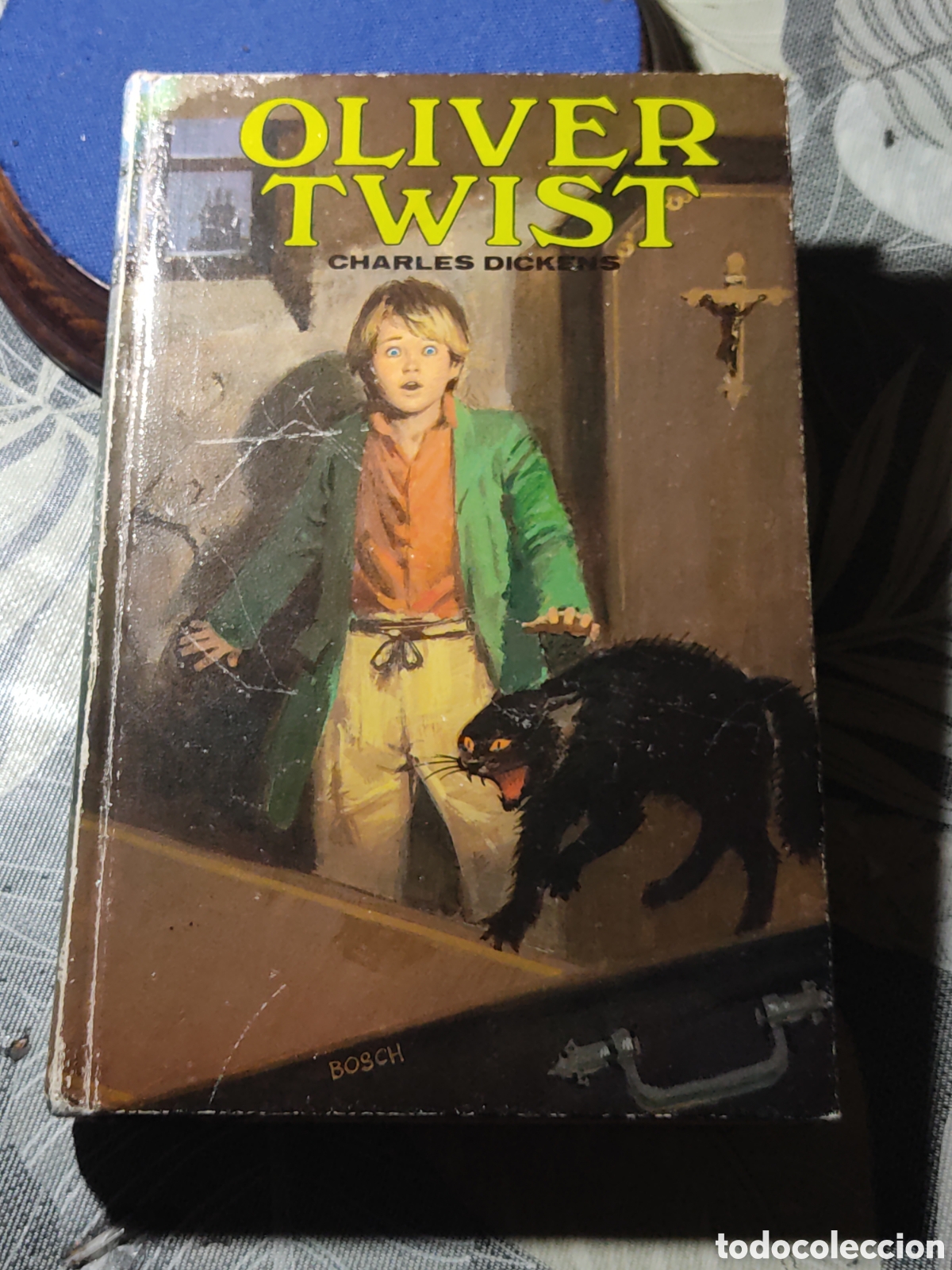 Libros de segunda mano: Oliver Twist & Charles Dickens.Editors S.A