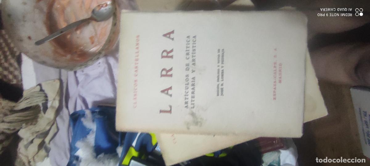 Libros de segunda mano: Cl&aacute;sicos castellanos. Larra Art&iacute;culos de cr&iacute;tica literaria