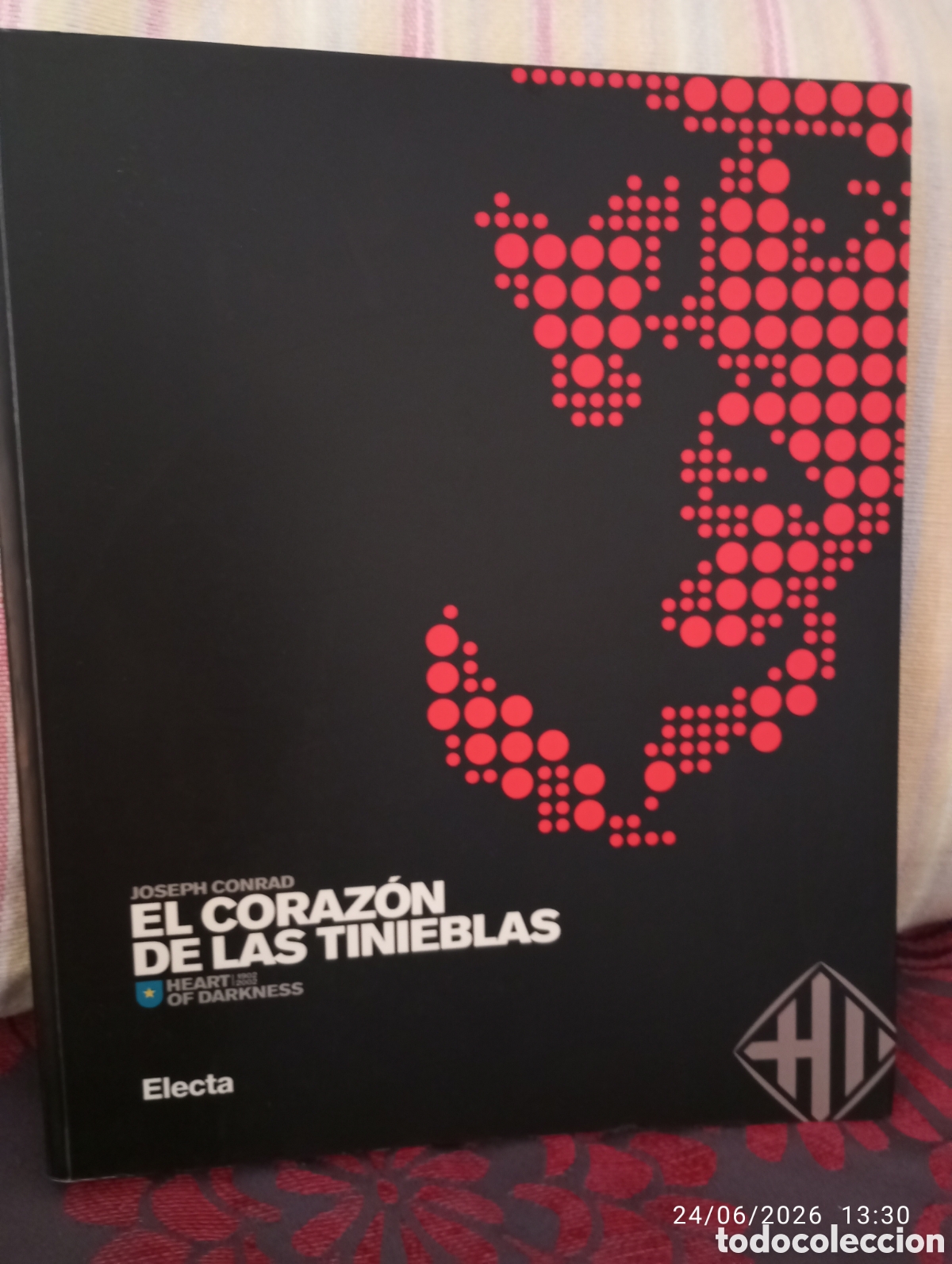 Libros de segunda mano: El Corazon de las tinieblas . J. Conrad .exposicion Palau de la VIrreina . Incluye 2 CDS .