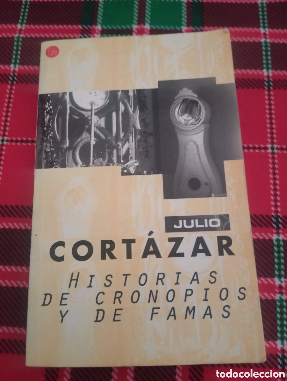 Libros de segunda mano: Julio Cort&aacute;zar Historias de Cronopios y de Famas