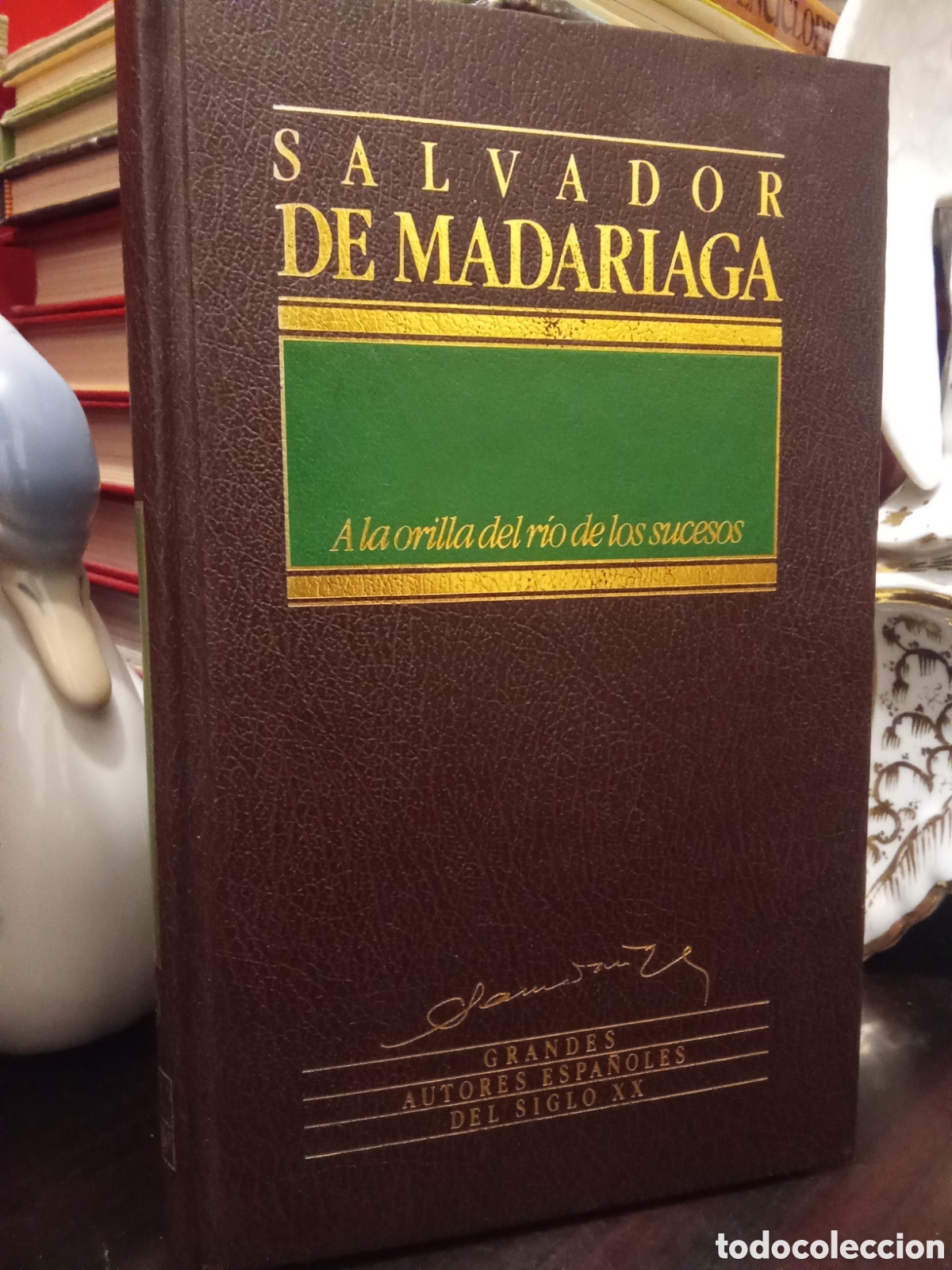 Libros de segunda mano: SALVADOR DE MADARIAGA - A la orilla del r&iacute;o de los sucesos