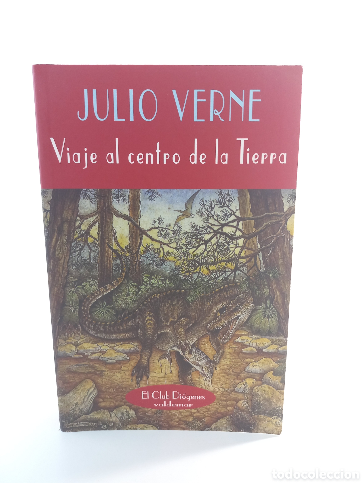 Libros de segunda mano: Viaje al Centro de la Tierra. Julio Verne. Valdemar, Diogenes, primera edici&oacute;n, 2000. Ilustrado.