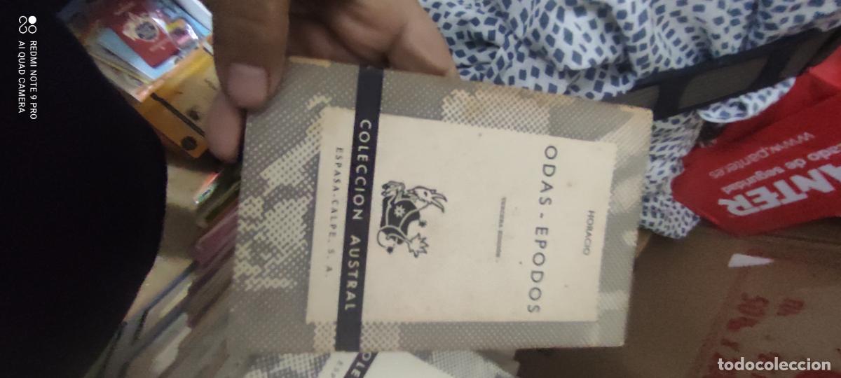 Libros de segunda mano: Horacio. Odas y Epodos. Austral - Foto 1