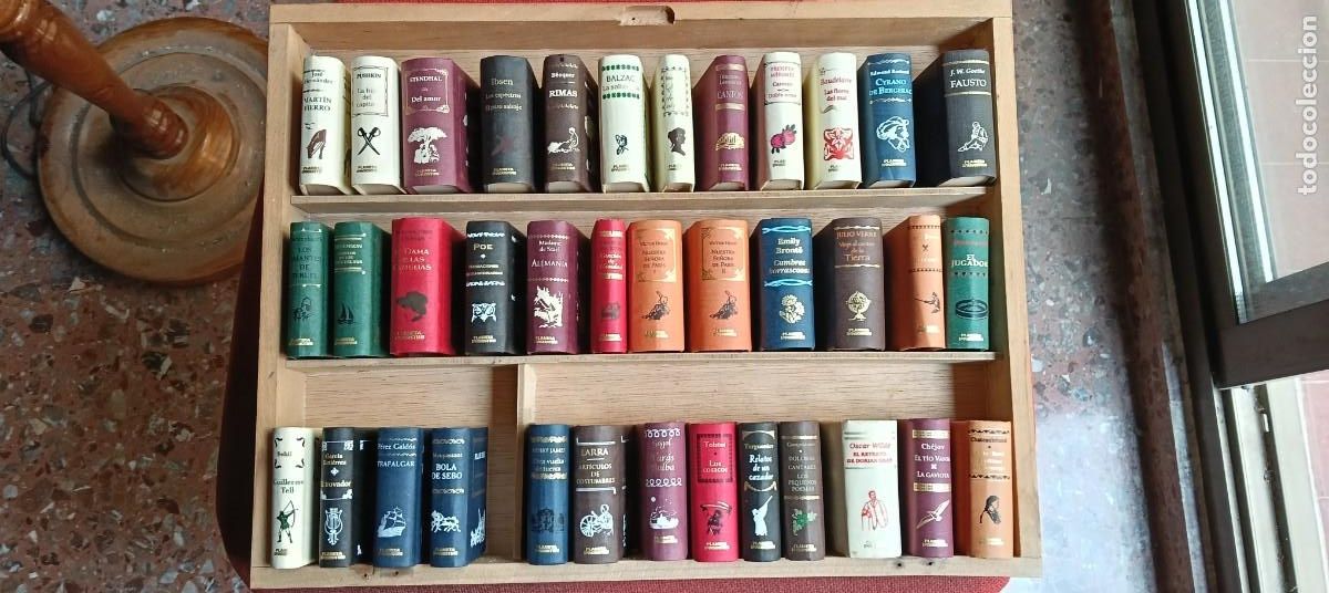 Gebrauchte B&uuml;cher: 37 Joyas Literarias en Miniatura Planeta DeAgostini con expositor / Mini libros