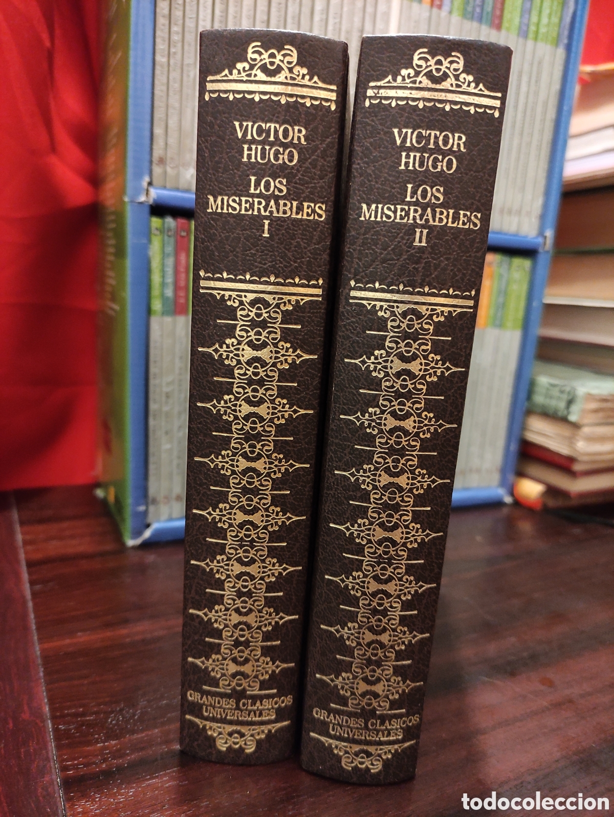 Libros de segunda mano: VICTOR HUGO - LOS MISERABLES - CIRCULO DE LECTORES - Obra Completa I y II