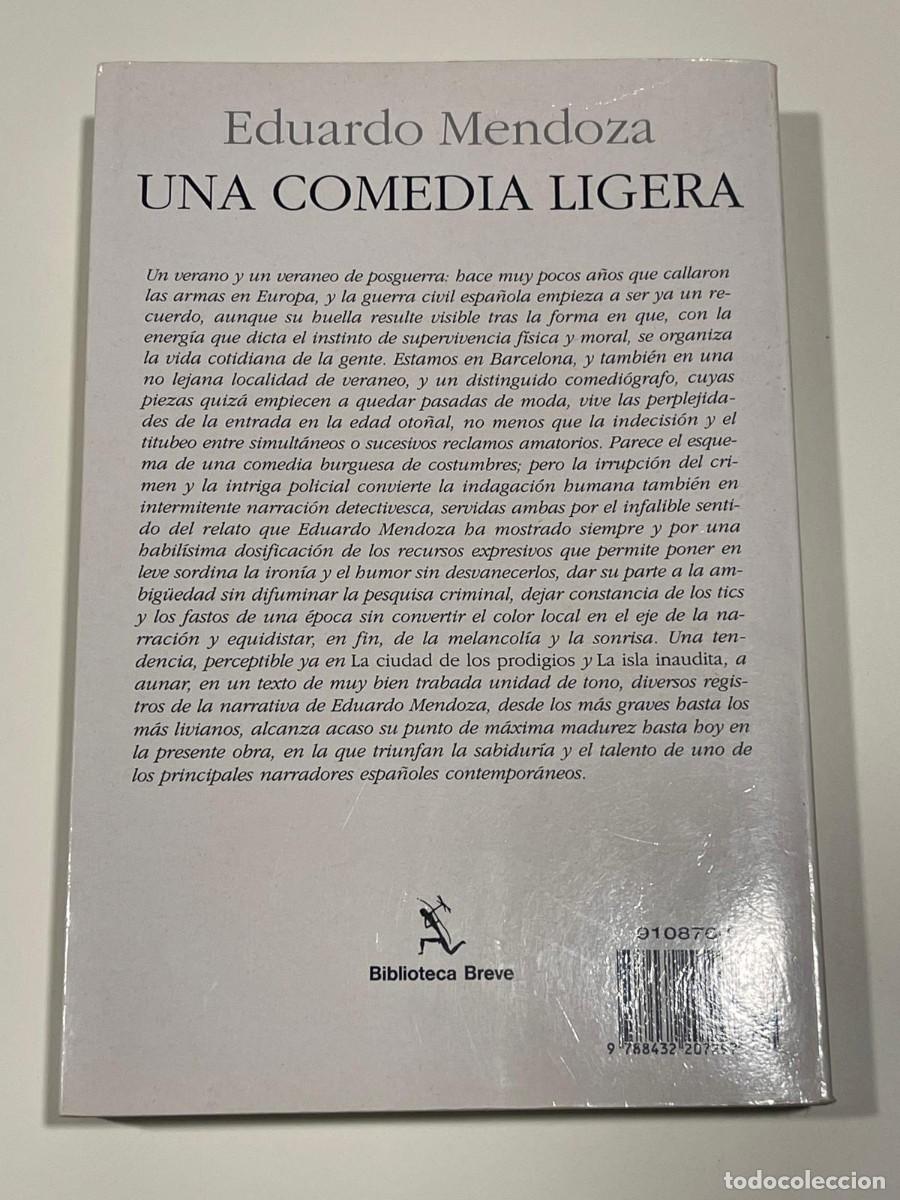 Libros de segunda mano: Una comedia ligera - Eduardo Mendoza - Foto 2