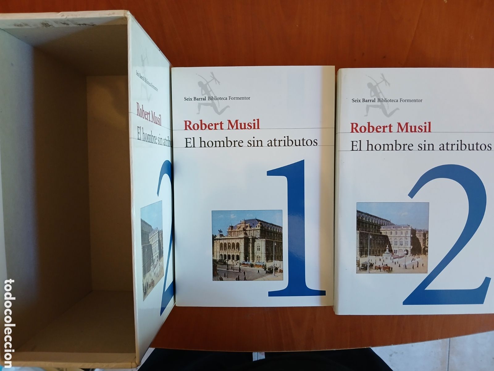 Libros de segunda mano: El hombre sin atributos. Robert Musil. 2 vol&uacute;menes, con estuche. ( Completa ).