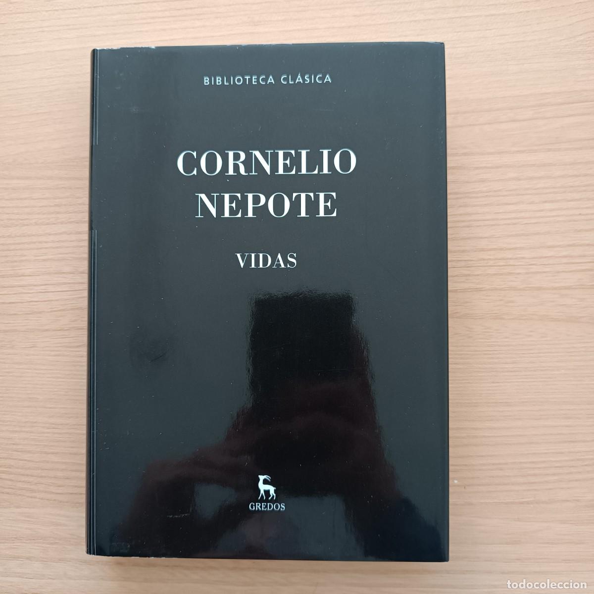 Libros de segunda mano: Vidas - Cornelio Nepote. Gredos - Foto 1