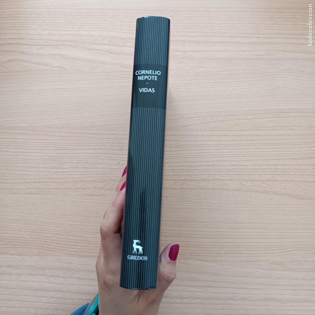 Libros de segunda mano: Vidas - Cornelio Nepote. Gredos - Foto 3
