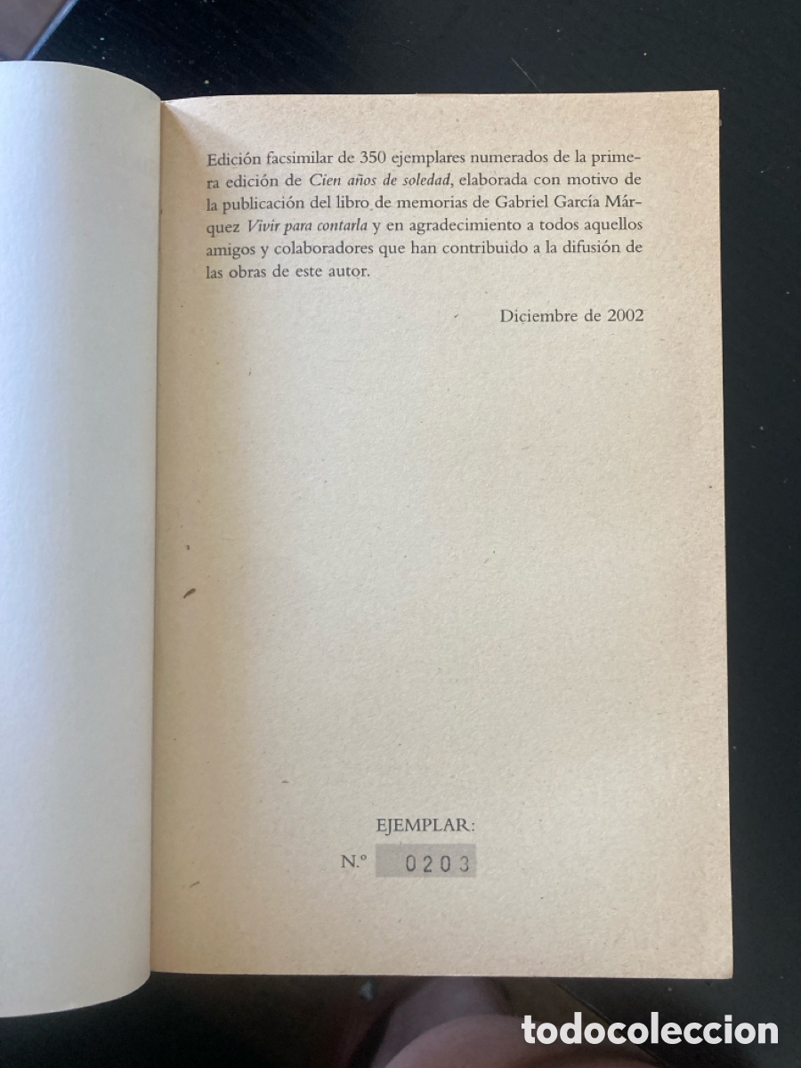 Libros de segunda mano: Cien A&ntilde;os de Soledad - Edici&oacute;n Facs&iacute;mil Numerada (Ejemplar N.&ordm; 0203 de solo 350) - Foto 2